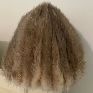 Plush Faux Fur Beanie Hat in Taupe
